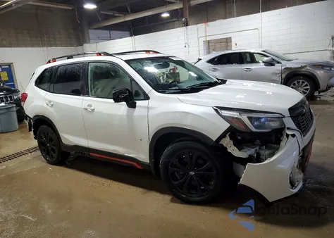 2021 Subaru Forester Sport из США, поврежденный, VIN JF2SKALC0MH541704